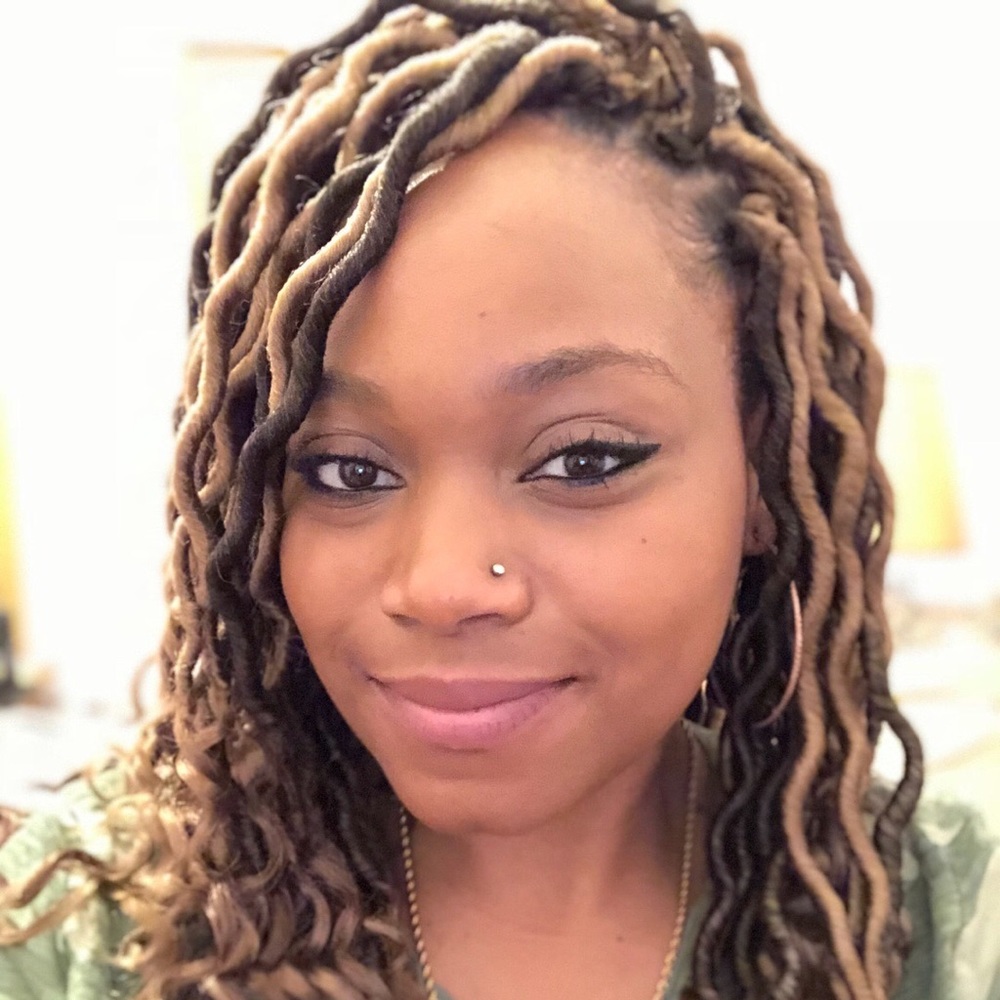 Meet your Posher, Janae